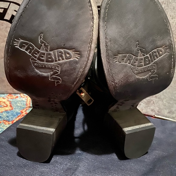Freebird Baker Boots - NEW! - Picture 3 of 5